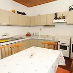 House With A Parking Space Zrnovo, Korcula - 9213 Feriehus *